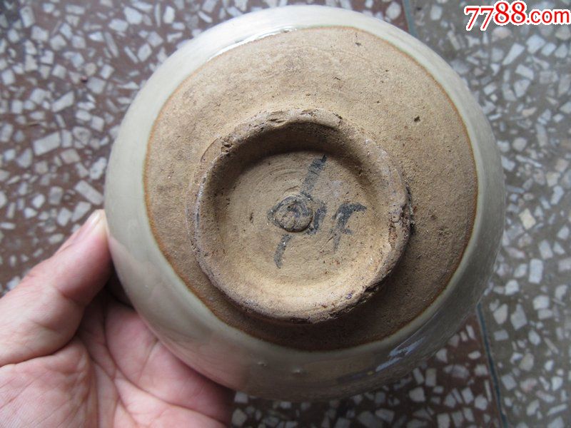 云南华宁陶清代《白釉马蹄碗》器型高古,釉水温润漂亮!如图2