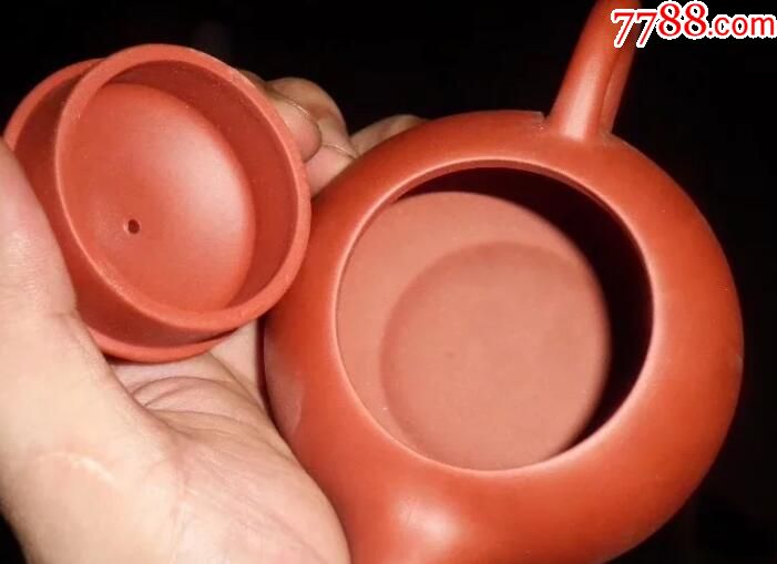 小红泥紫砂壶