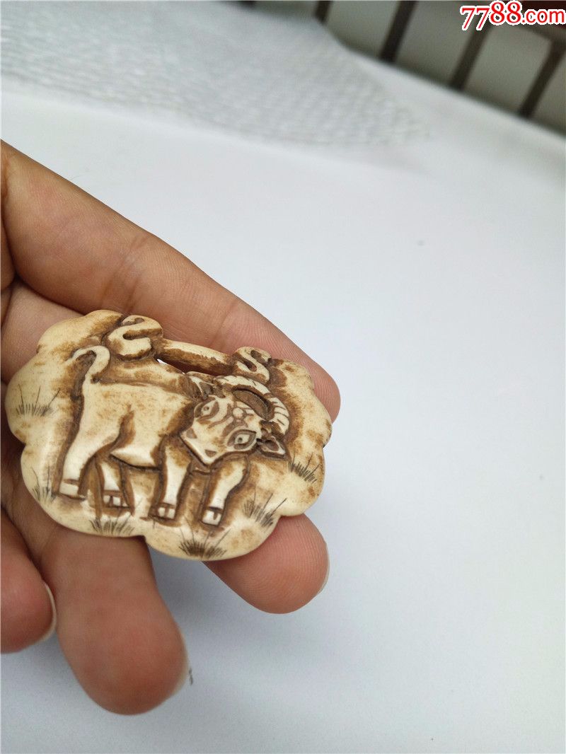 老牛骨雕刻生肖牛骨牌