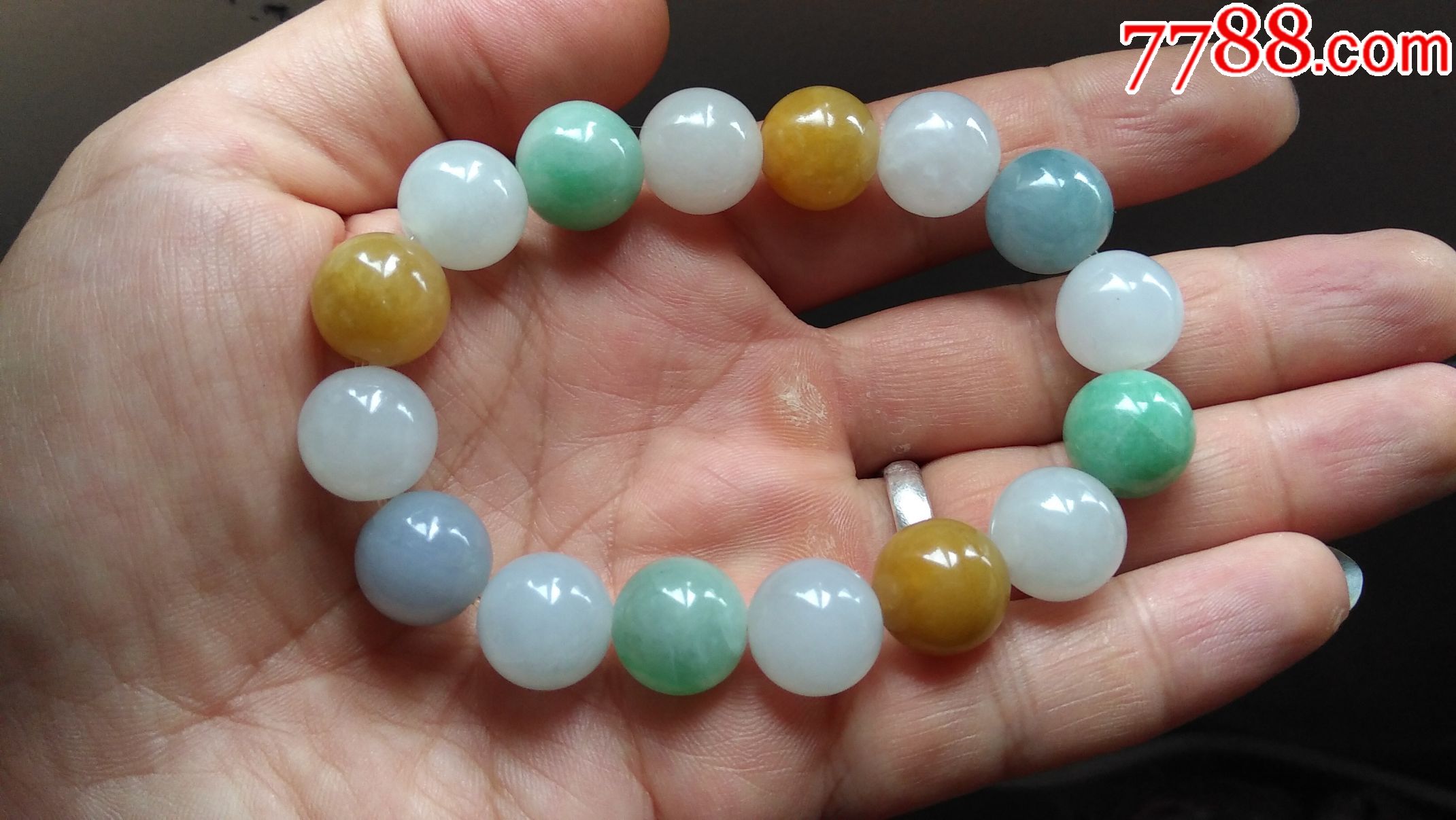 翡翠圆珠手串