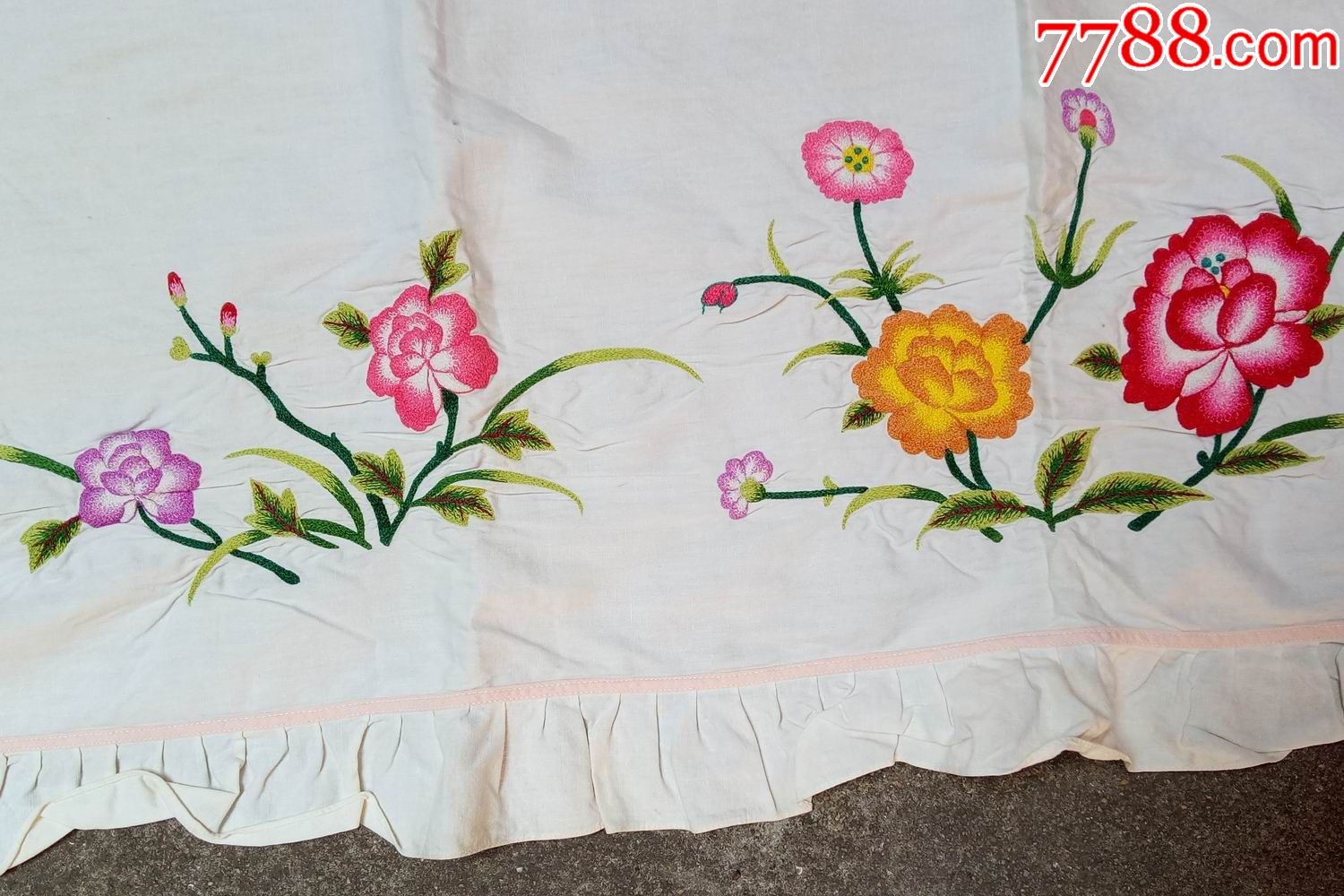 早期家居布艺:==【手工绣床眉==花草】一个=