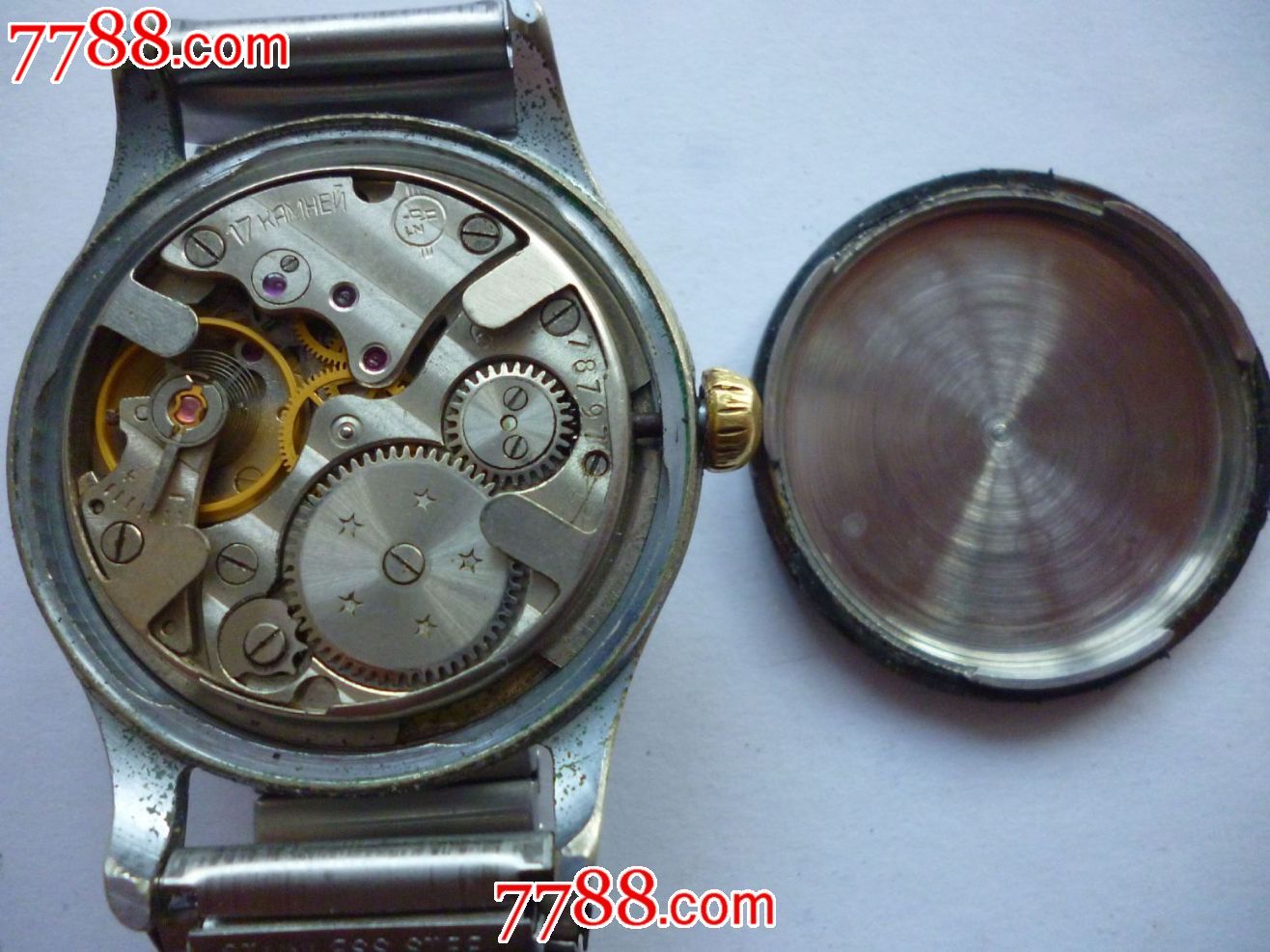 1957年苏联发射全世界第一颗卫星后出厂的【