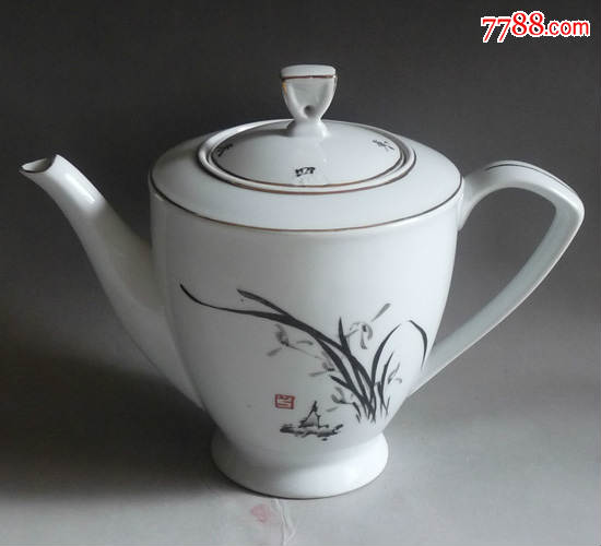 景德镇艺术瓷厂/釉上彩/精美收藏/高白泥/手绘墨彩兰花描金茶壶