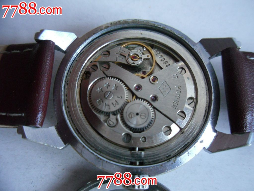 1957年苏联发射全世界第一个卫星后出厂的【