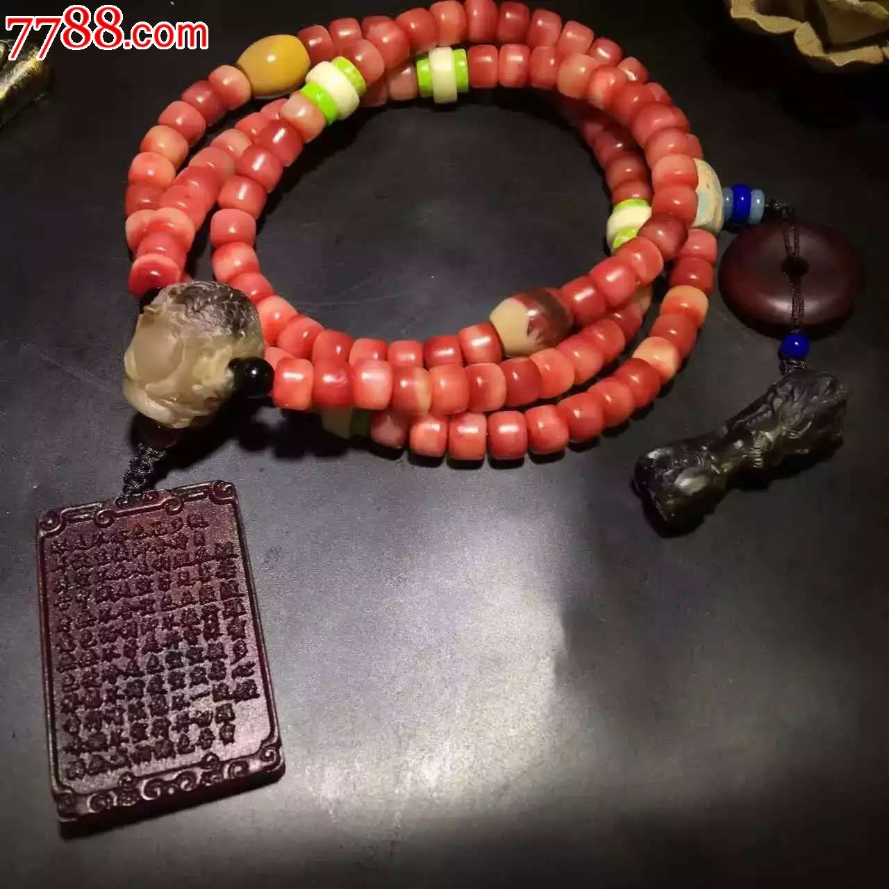 驼骨沁色血料桶珠搭配