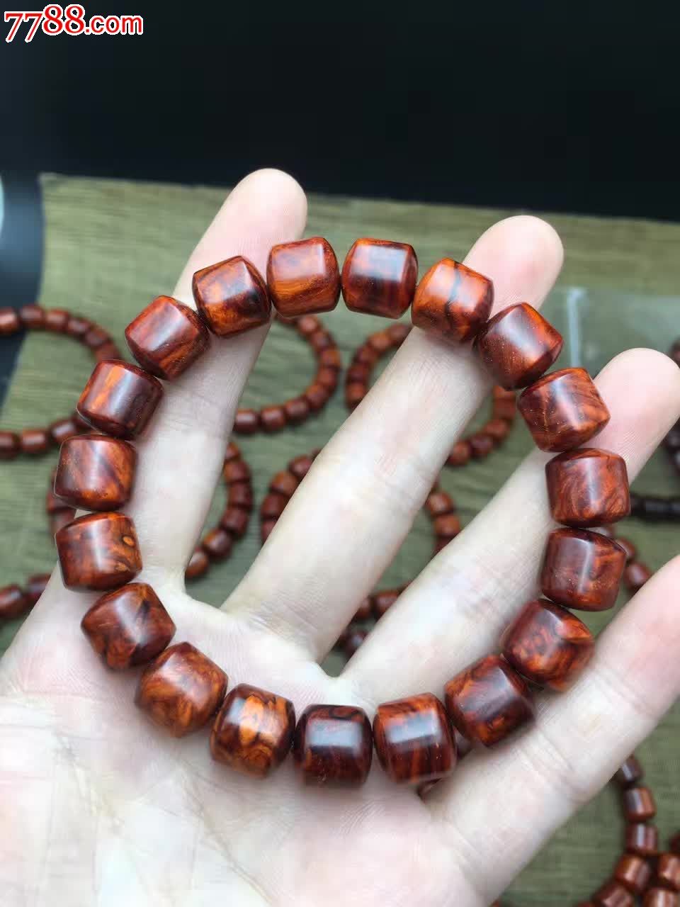 新款出炉小叶紫檀桶珠
