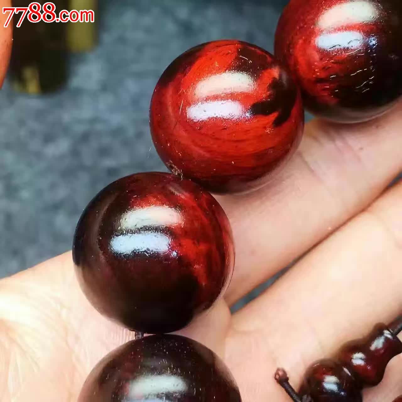 小叶紫檀20鸡血红火图片