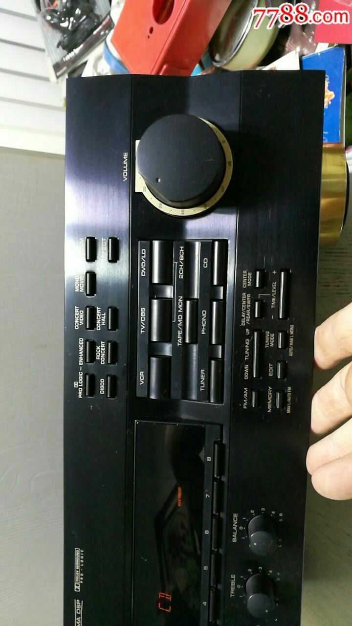 雅马哈功放机:(好品)带遥控