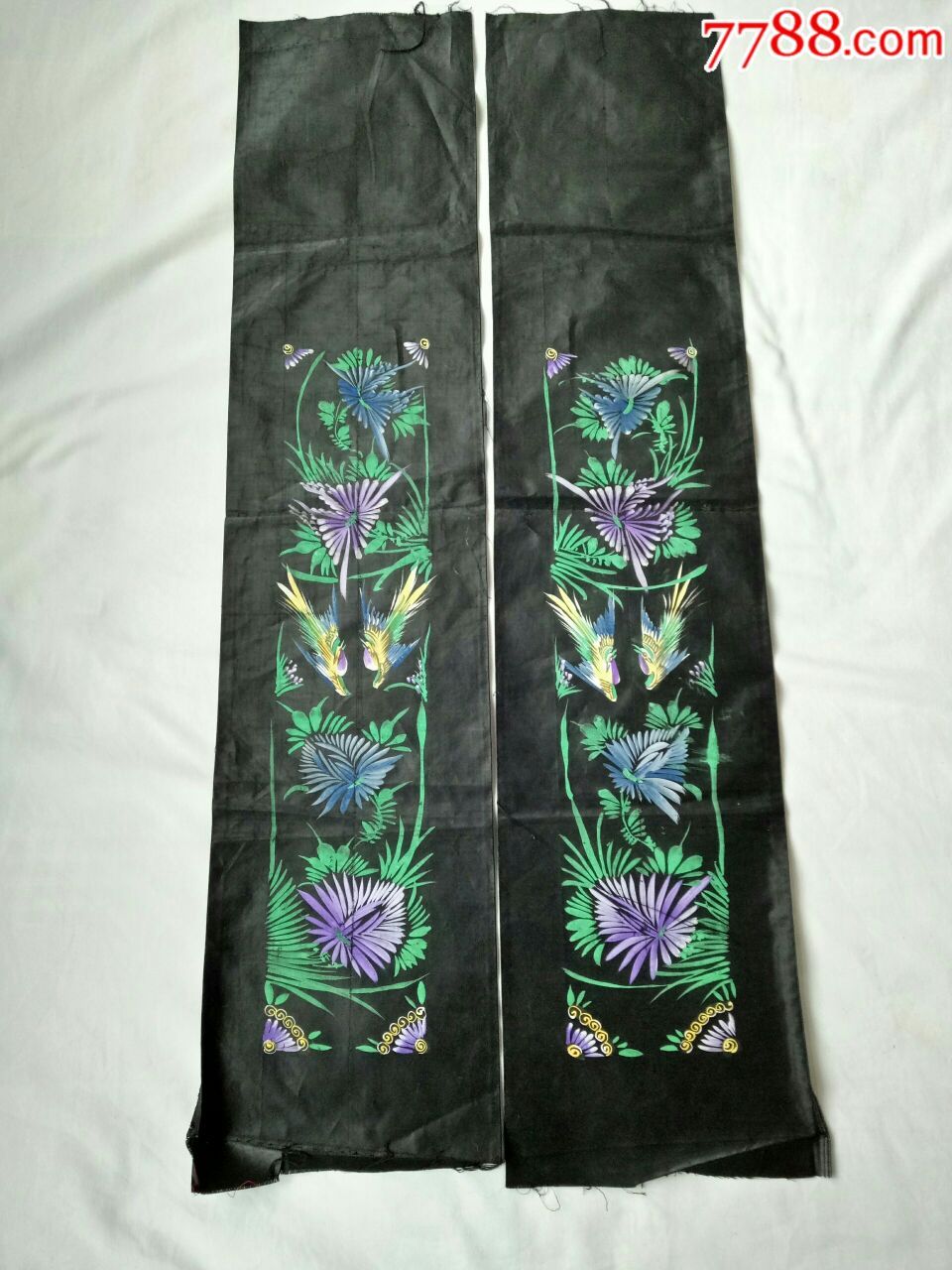 清代彩绘花鸟纹长丝绸布一对