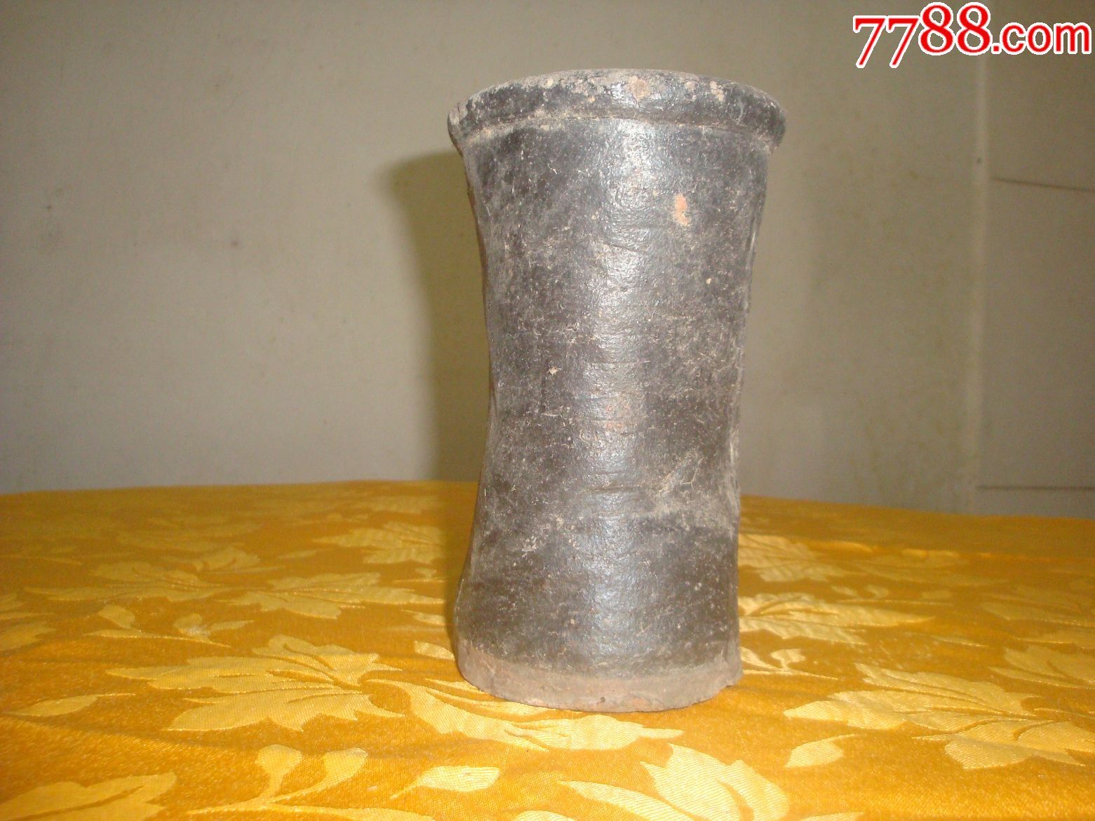 明代铁砂釉百子千孙筷子筒