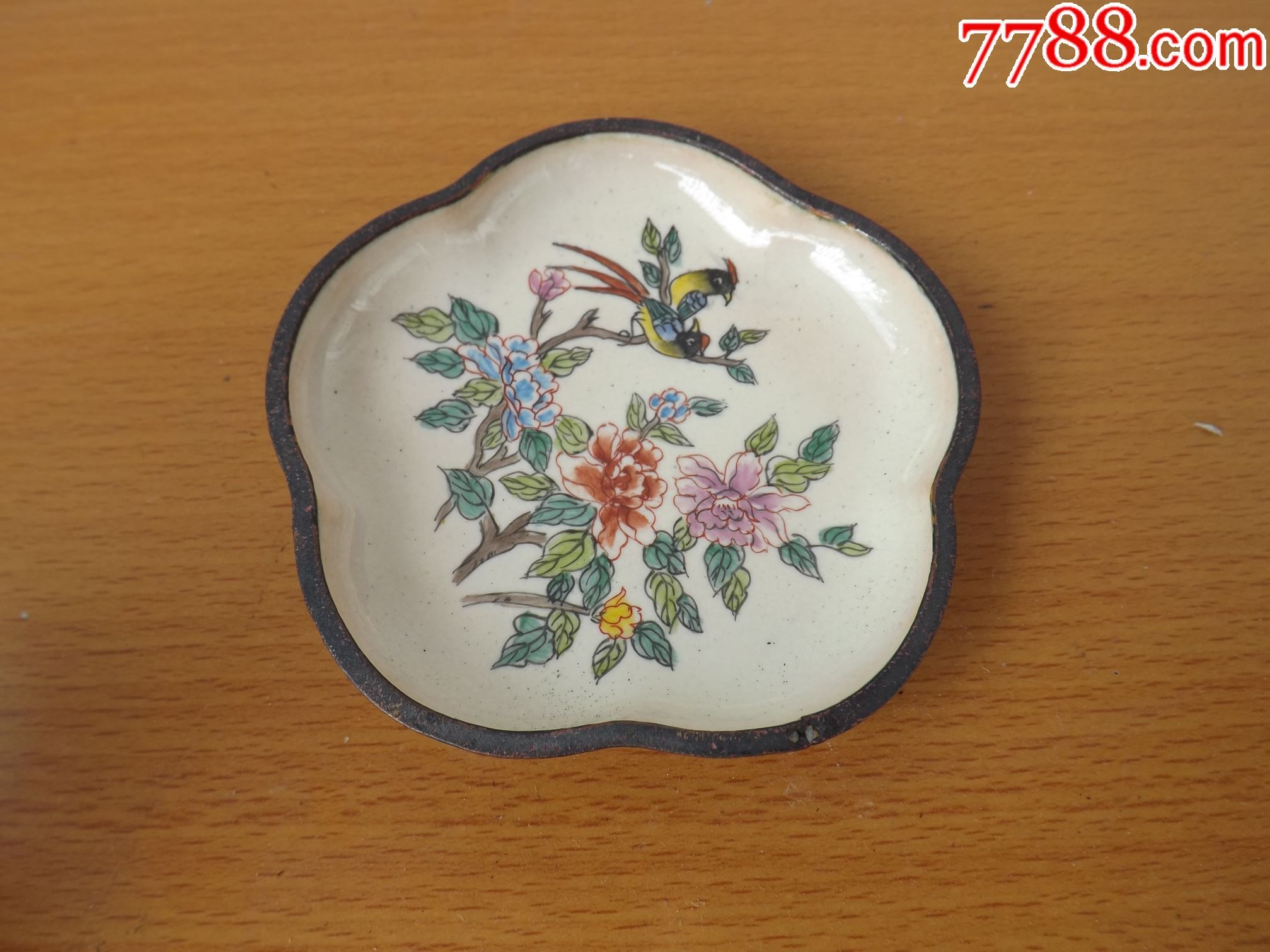 民国铜胎珐琅粉彩花鸟梅花形洗