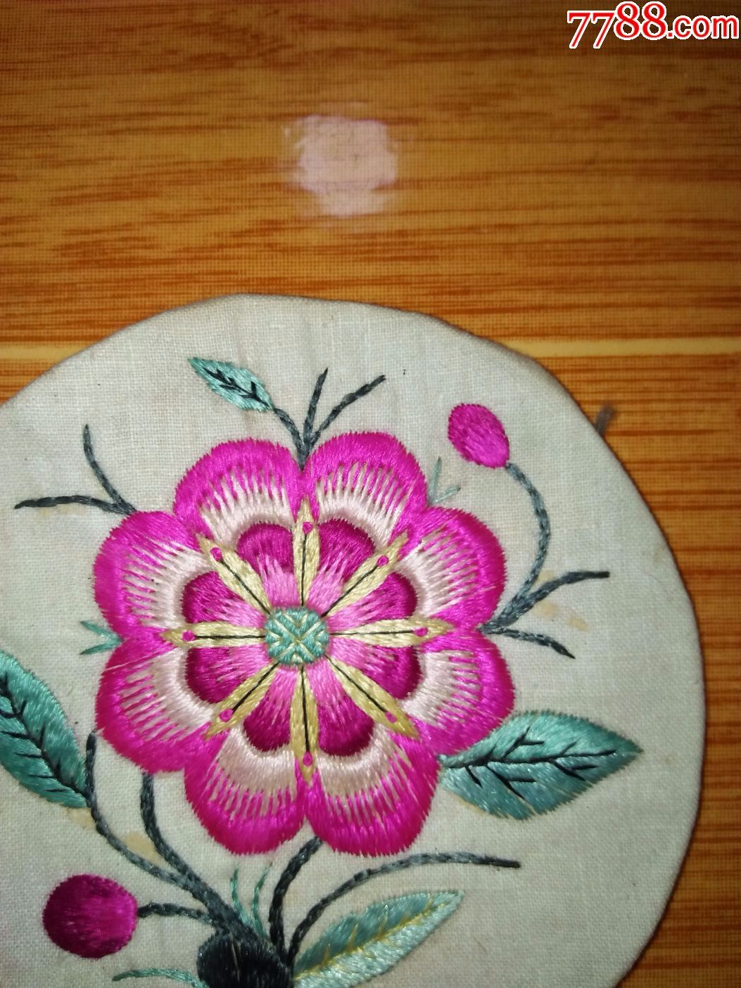 绣工精美,保存完好如新的民国花鸟图案绣片(纯手工制作,保真包老)