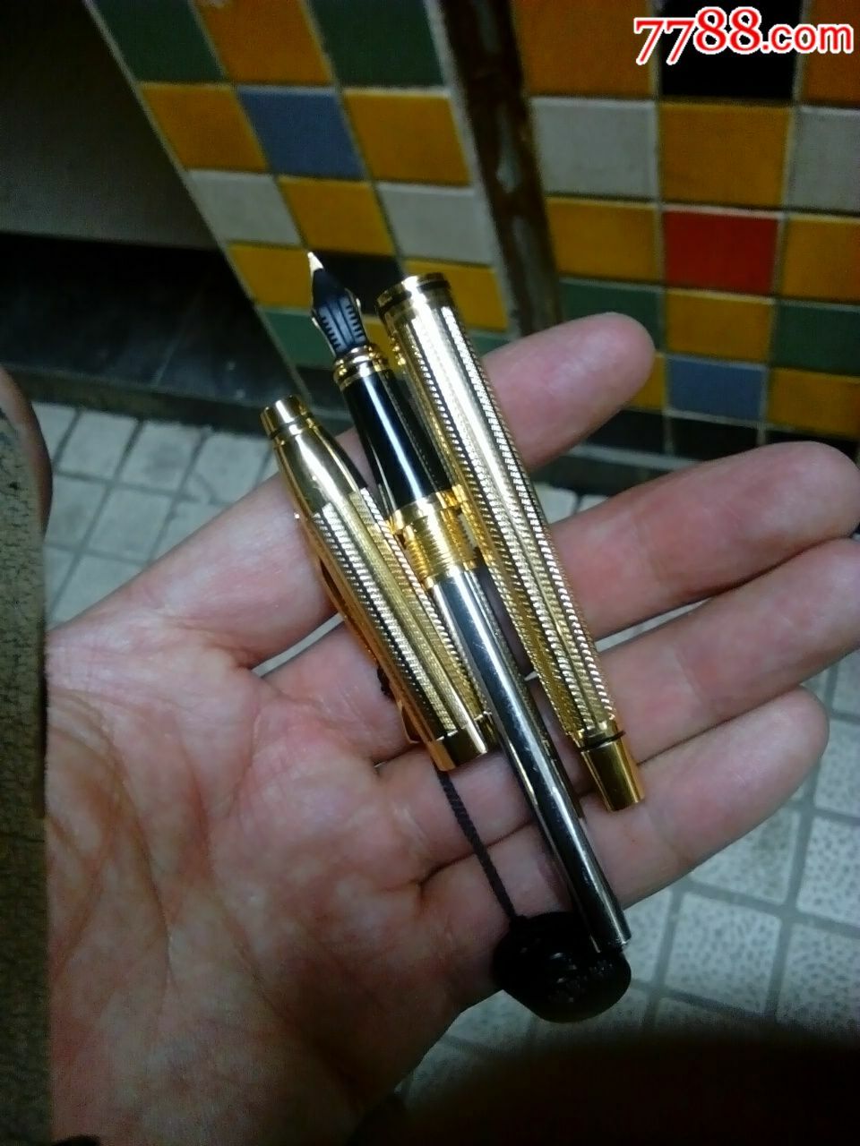 关勒铭铱金笔