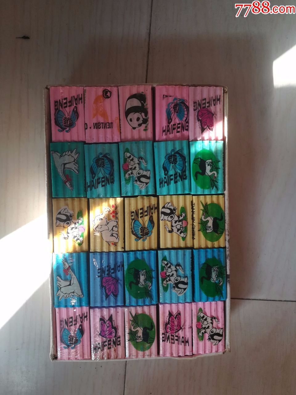 怀旧经典收藏原盒天津香型彩色卡通图案塑料橡皮擦一盒