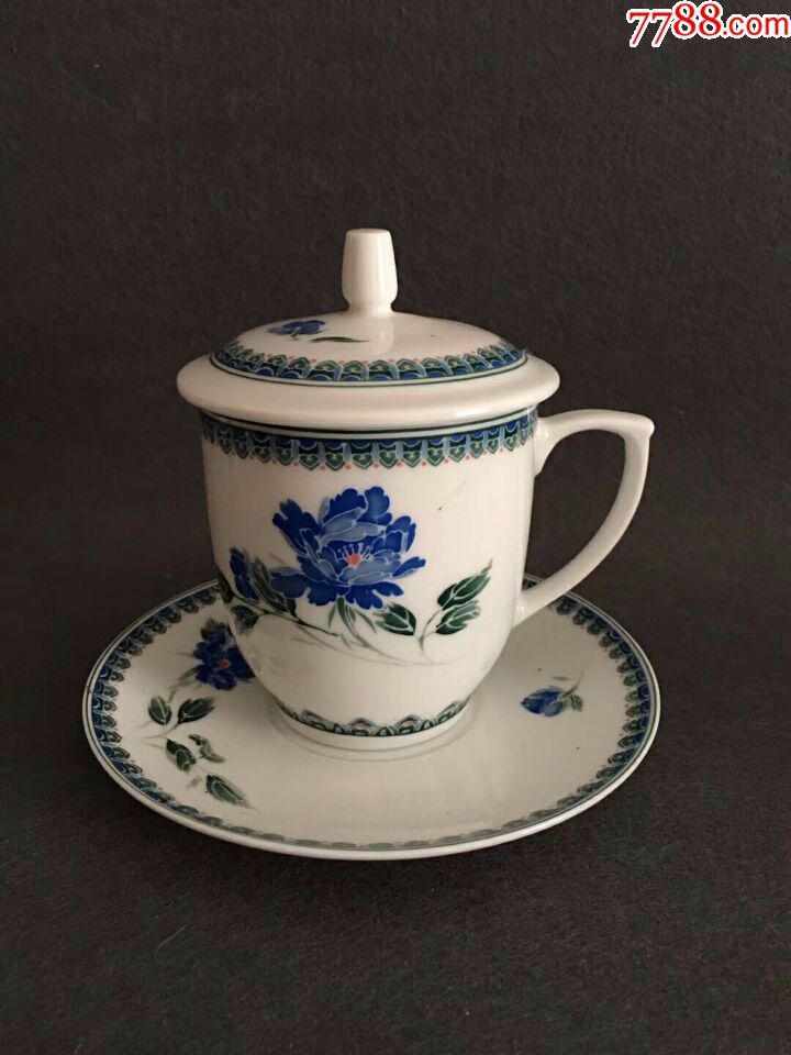 70年代,红旗瓷厂釉中彩【盖碗杯】,景德镇出的,保真老的,完好