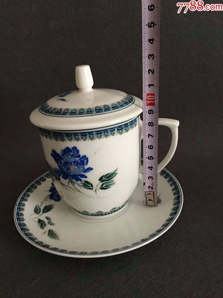 70年代,红旗瓷厂釉中彩【盖碗杯】,景德镇出的,保真老的,完好