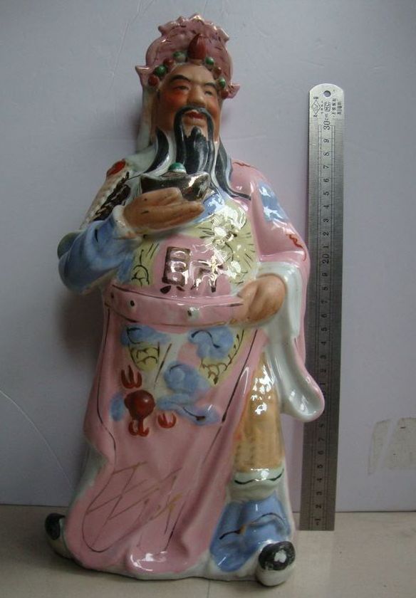 财神瓷像一尊
