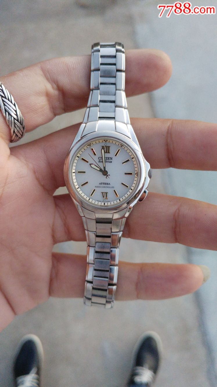 极品西铁城海螺钛合金光动能电波女表