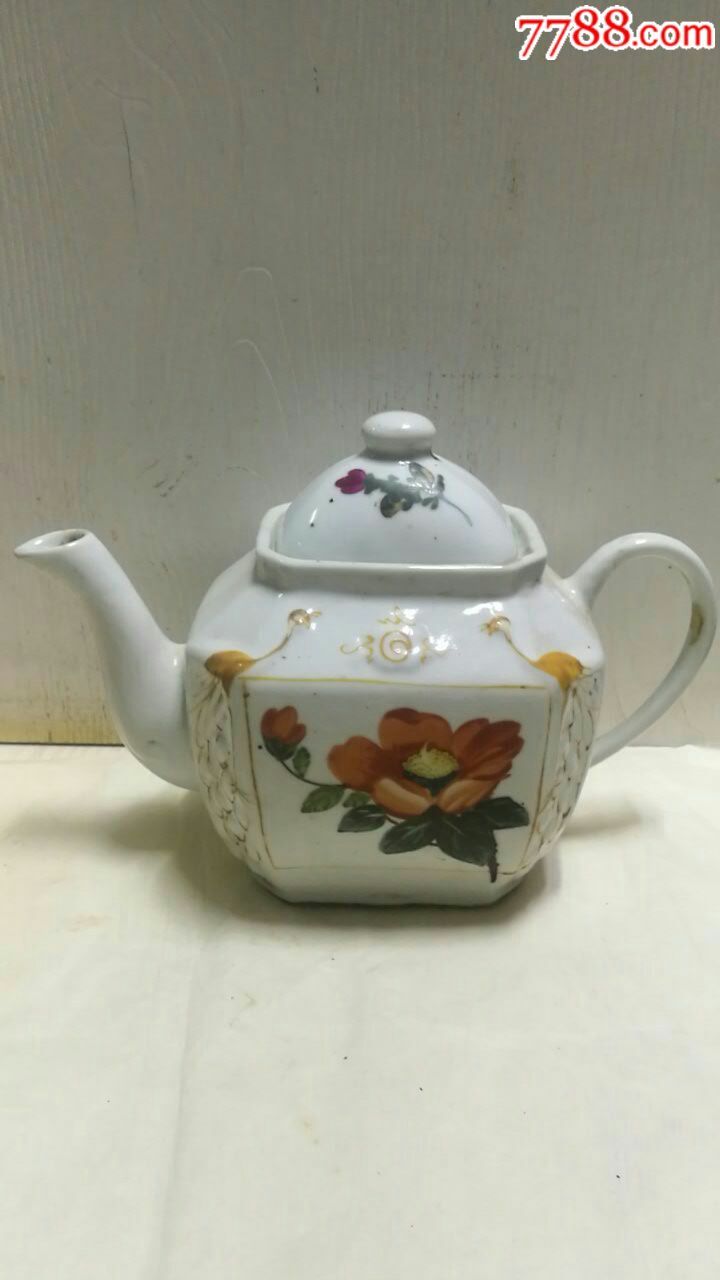 五十年代景德镇合作社出品手绘瓷壶