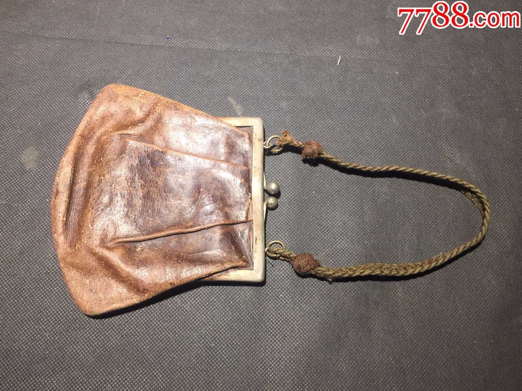 民国老式【纽扣】真皮钱包一个