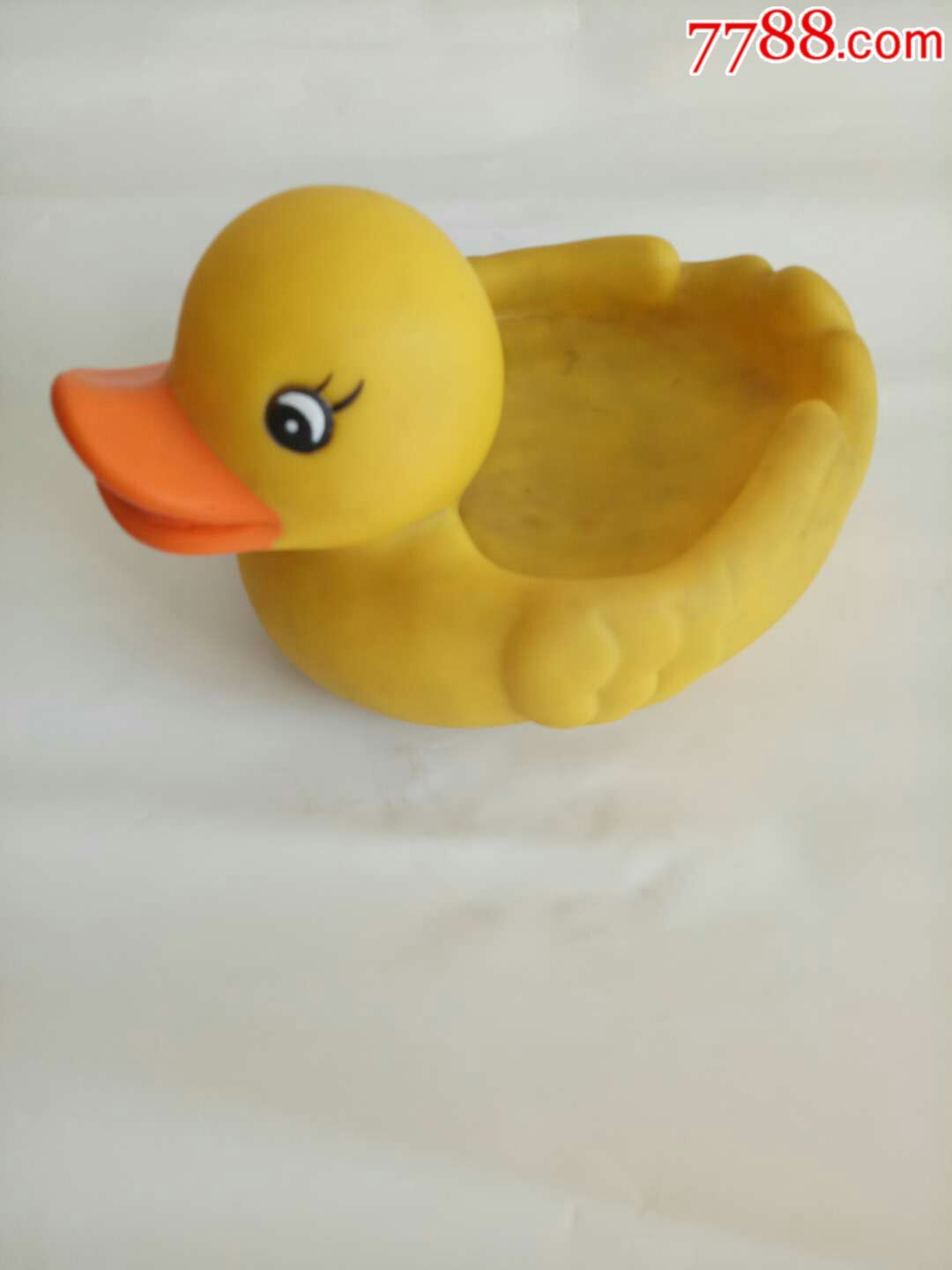 早期橡皮大鸭子