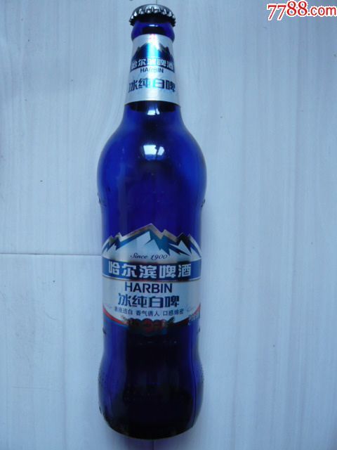 百威英博哈尔滨啤酒·冰纯白啤(小麦啤酒),空啤