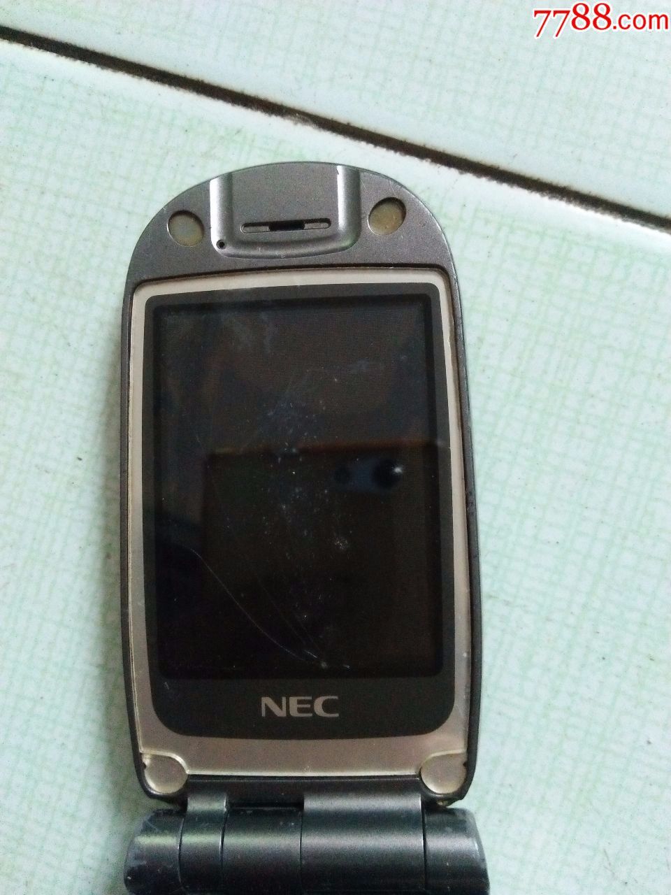 nec翻盖手机(型号:n8)