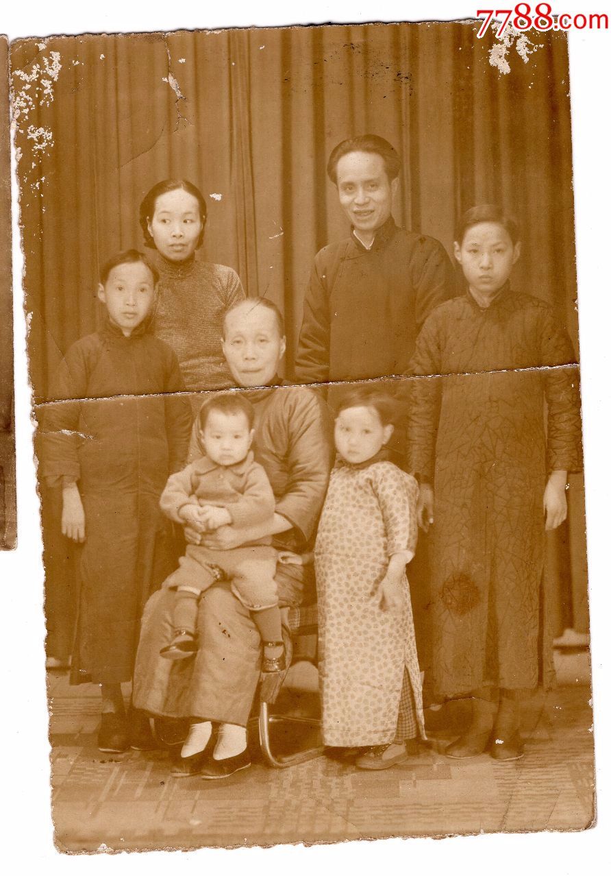 民国家庭老照片2张(尺寸约6.5*9--9.5*14厘米)