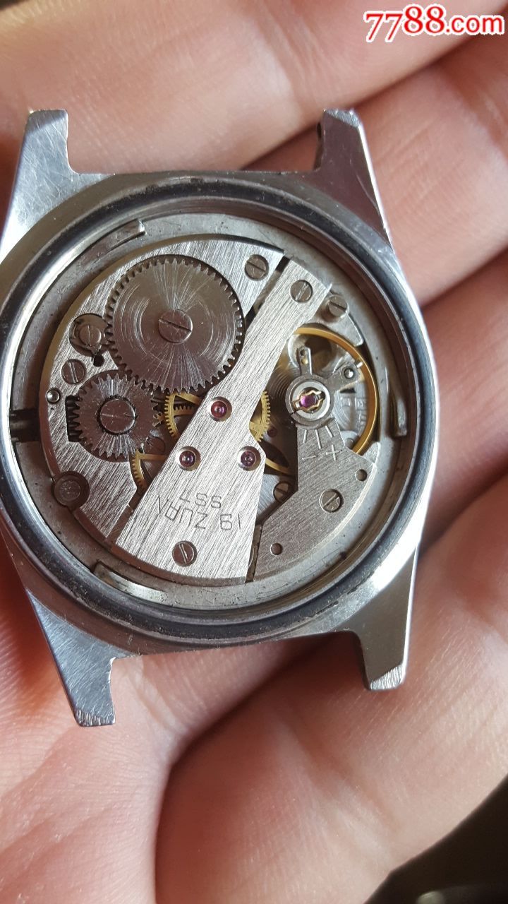 上海7120-511型19钻手表(好品)