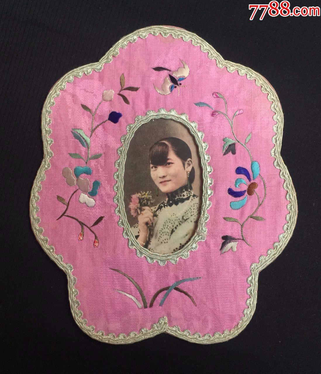 民国闺绣【内附民国烟卡】