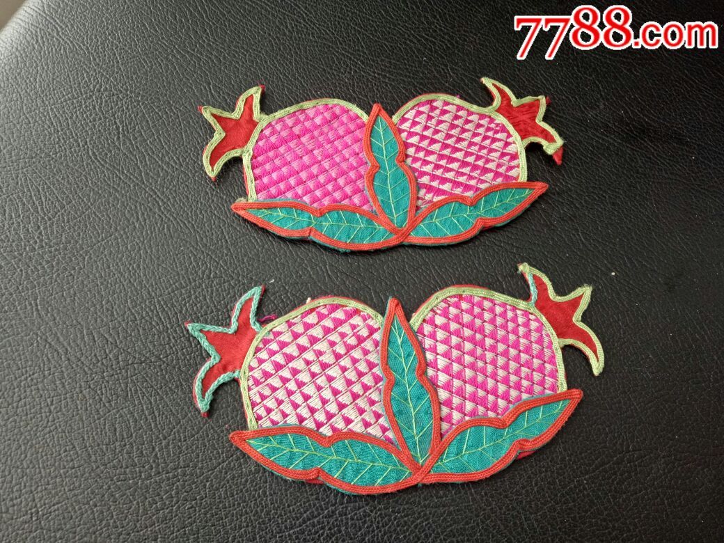 民国时期石榴纹绣片一对
