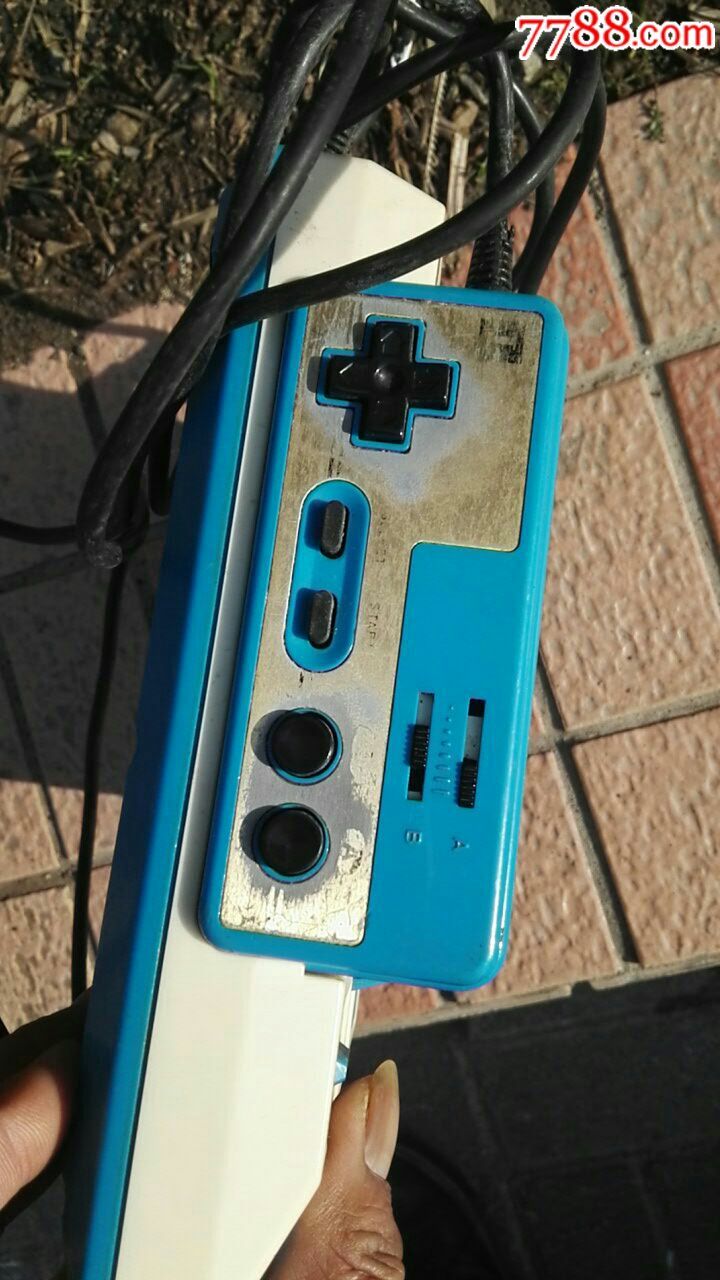 胜天8800型游戏机