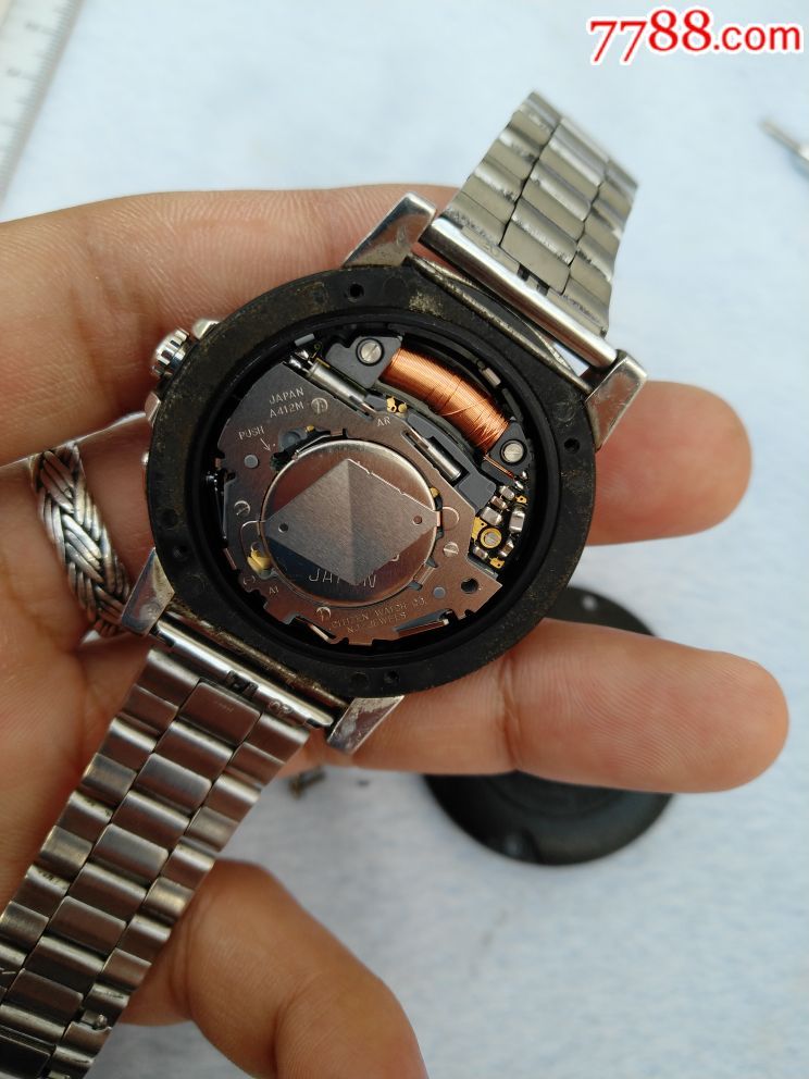 西铁城a412光动能电波表