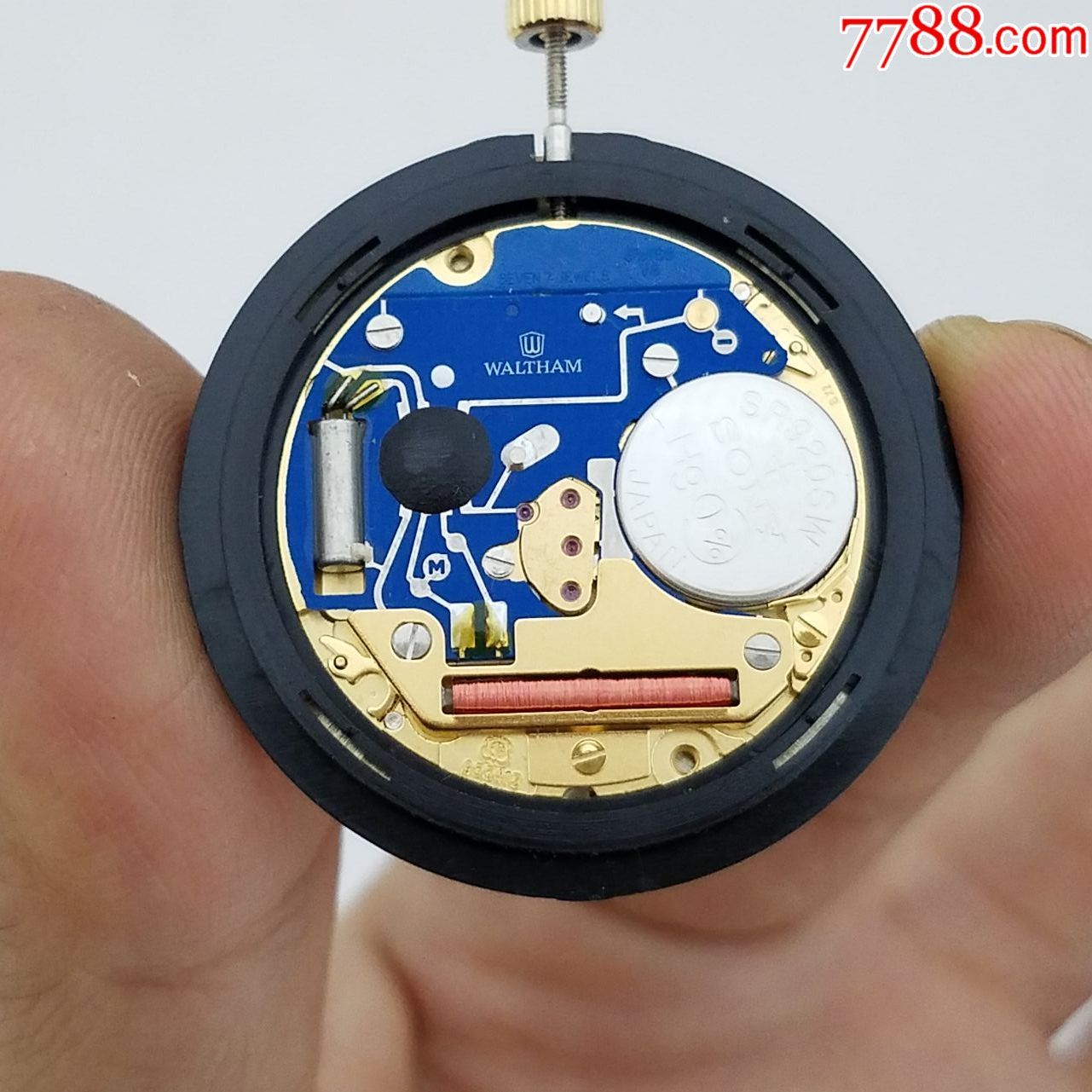 华生石英男表机芯【瑞士v8认证机芯】【金针金刻度】【走时正常】