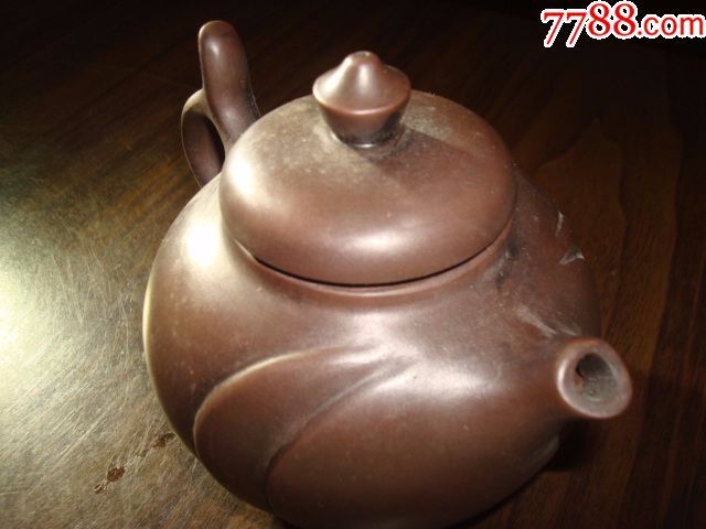 早年"鑫生"款紫砂壶,精巧别致