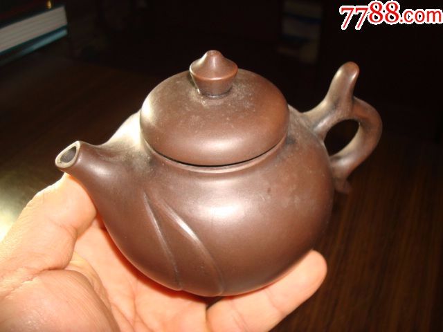 早年"鑫生"款紫砂壶,精巧别致