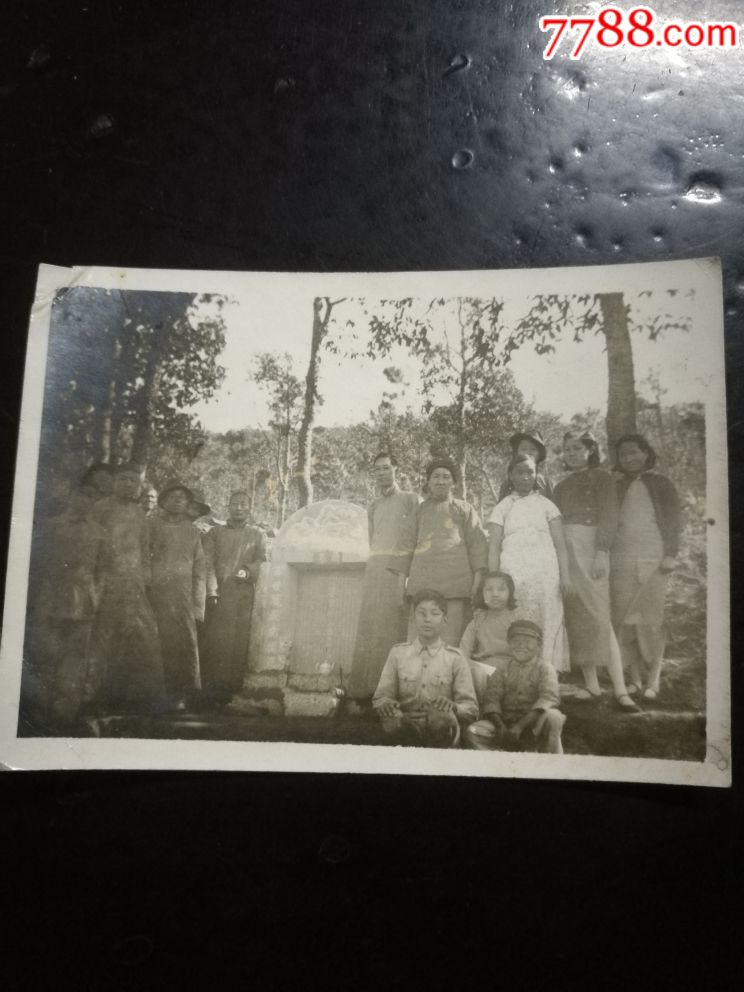 民国某家族祭奠亲人老照片保真包老