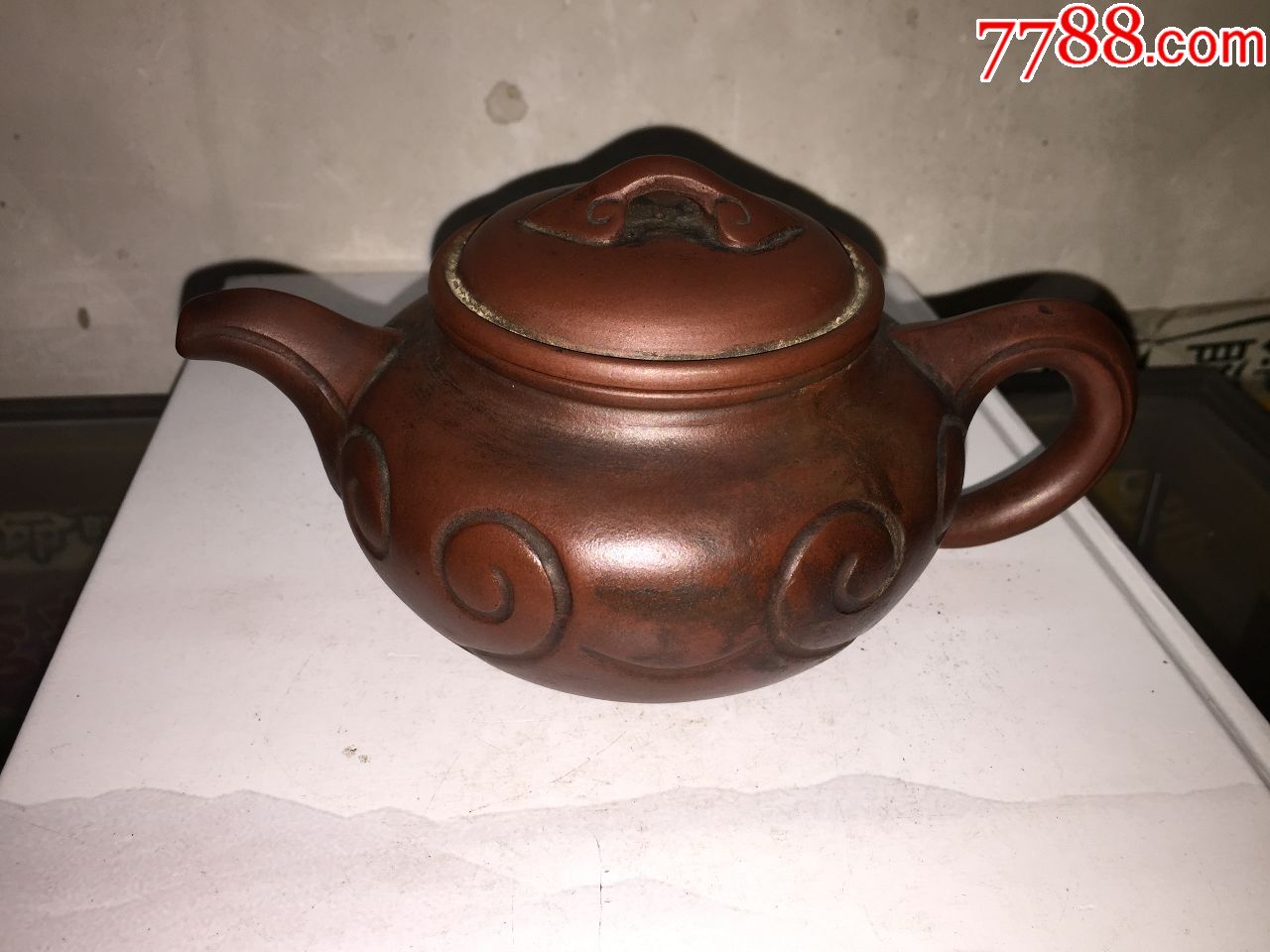 壶艺泰斗顾景舟款如意纹紫砂壶