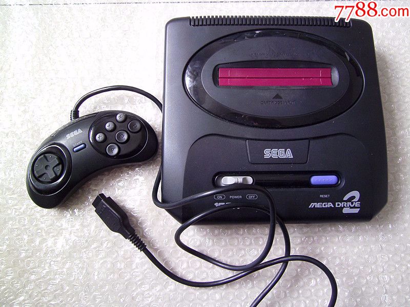 世嘉md2游戏机,原装早后期完美p制,va4主板,带原装手柄,二手几乎全新