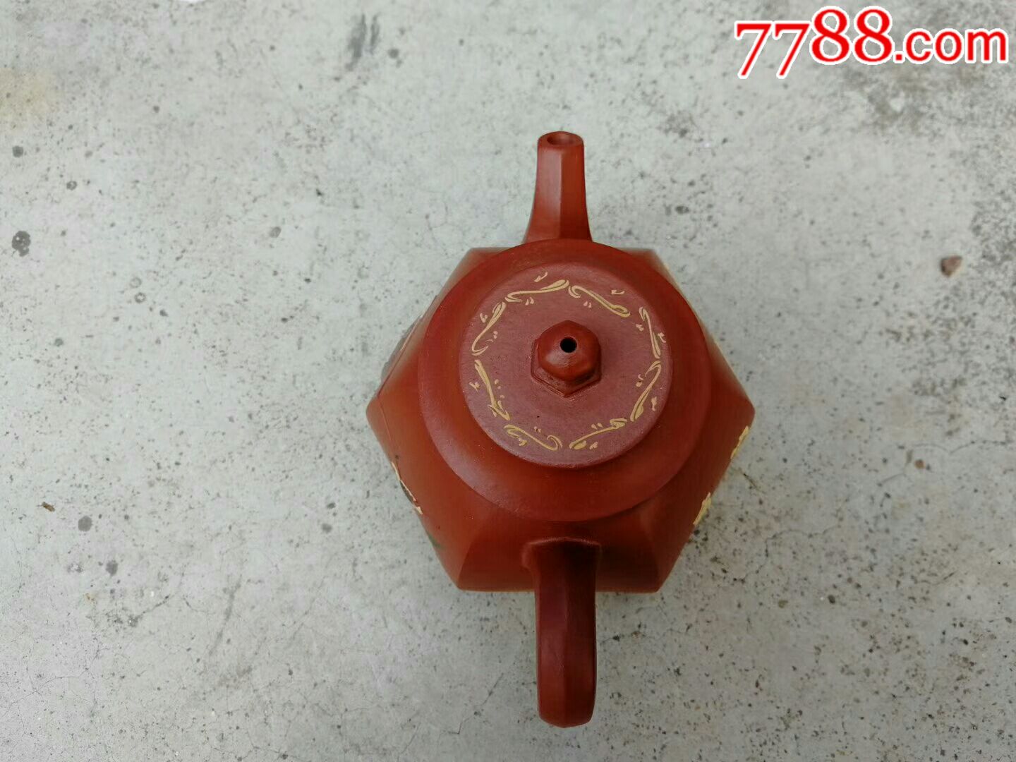首页 拍卖 紫砂壶 >> 蒋燕庭手工制作原矿朱泥六方紫砂壶,紫砂壶滚动