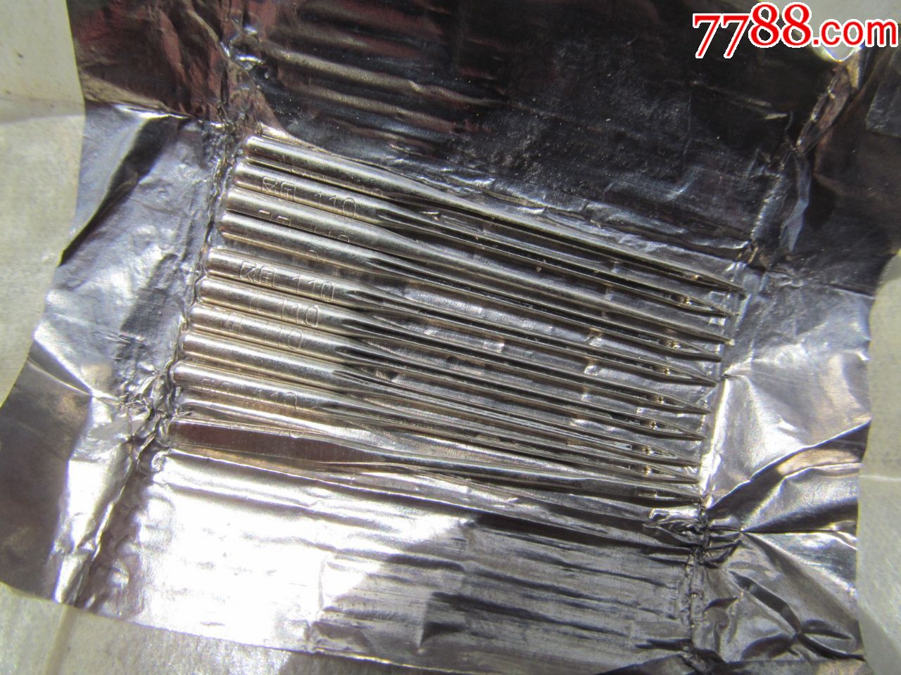 老缝纫机针13包,有几个没外包装