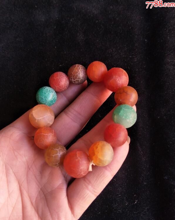 五彩冰裂玛瑙手串