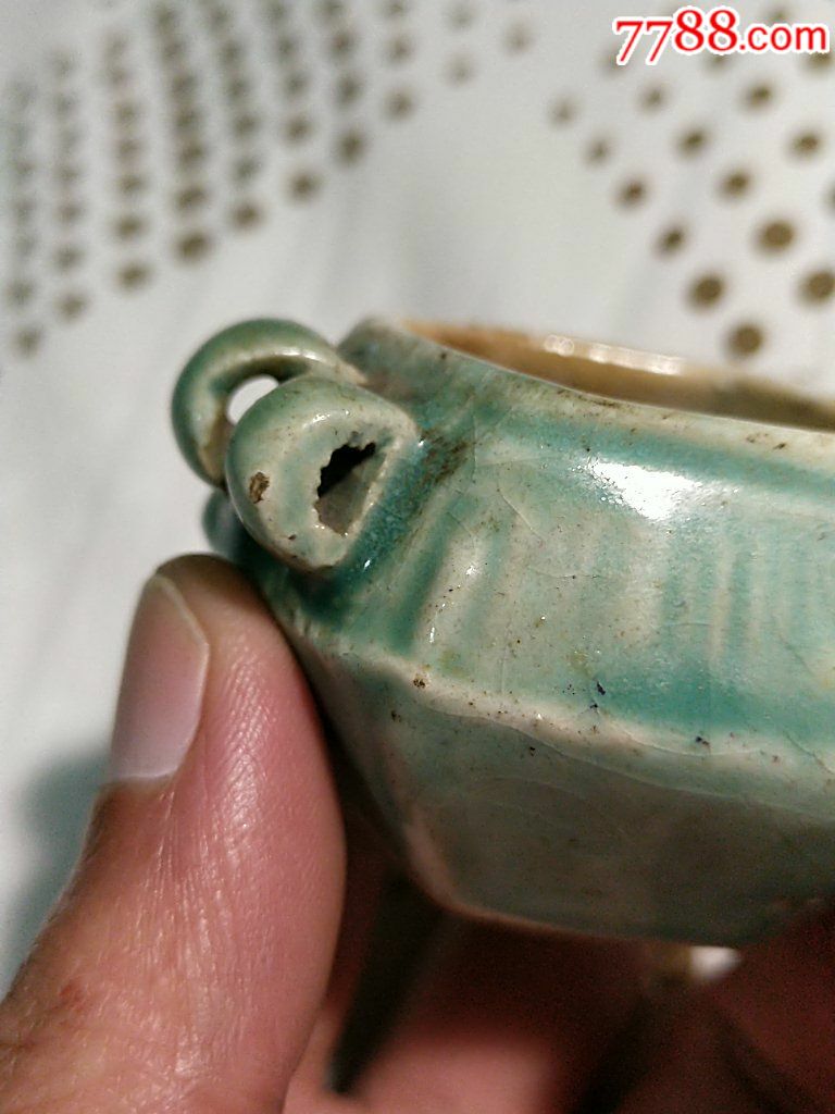 豆青釉色六棱鸟食罐