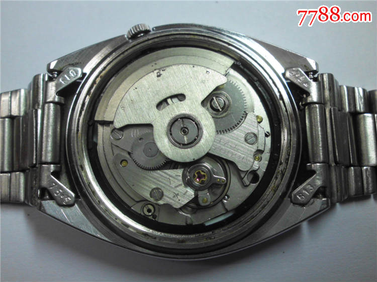 "经典"精工,机芯7009,走时