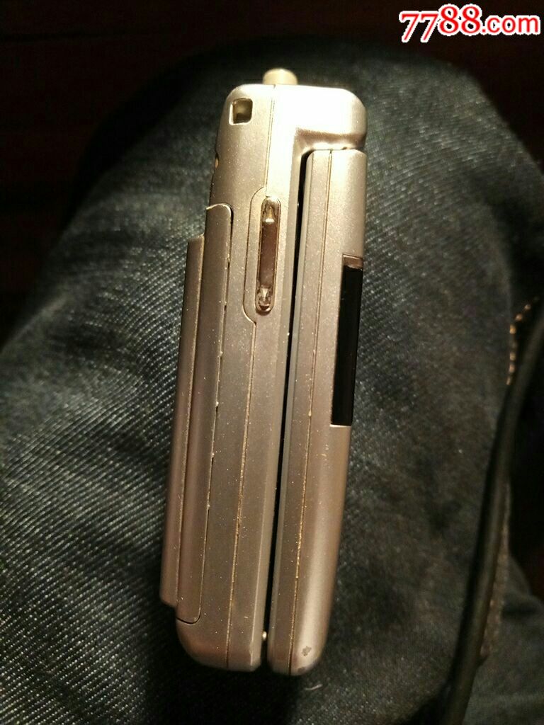 海信双屏翻盖手机