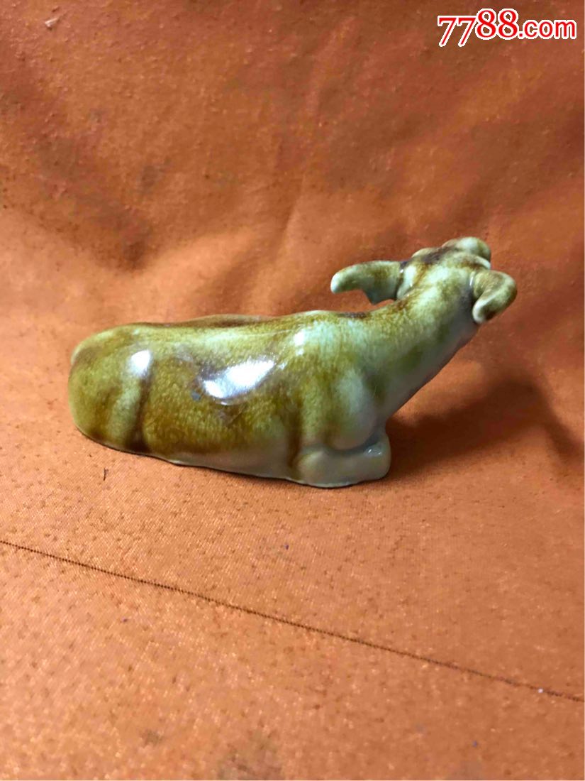 库存货70,80年代【卧牛】瓷摆件