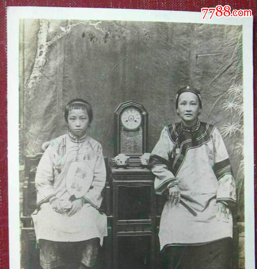 大老婆,小老婆或通房丫环【晚清老照片】