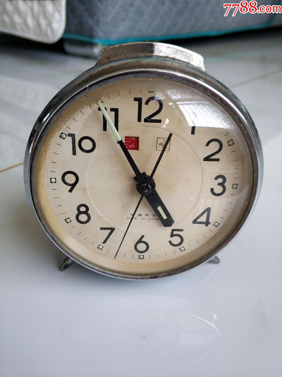 老式闹钟