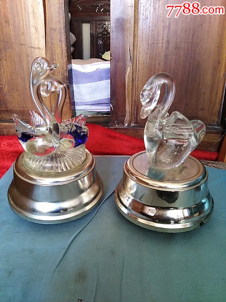 儿童玩具小天鹅音乐盒二个合拍