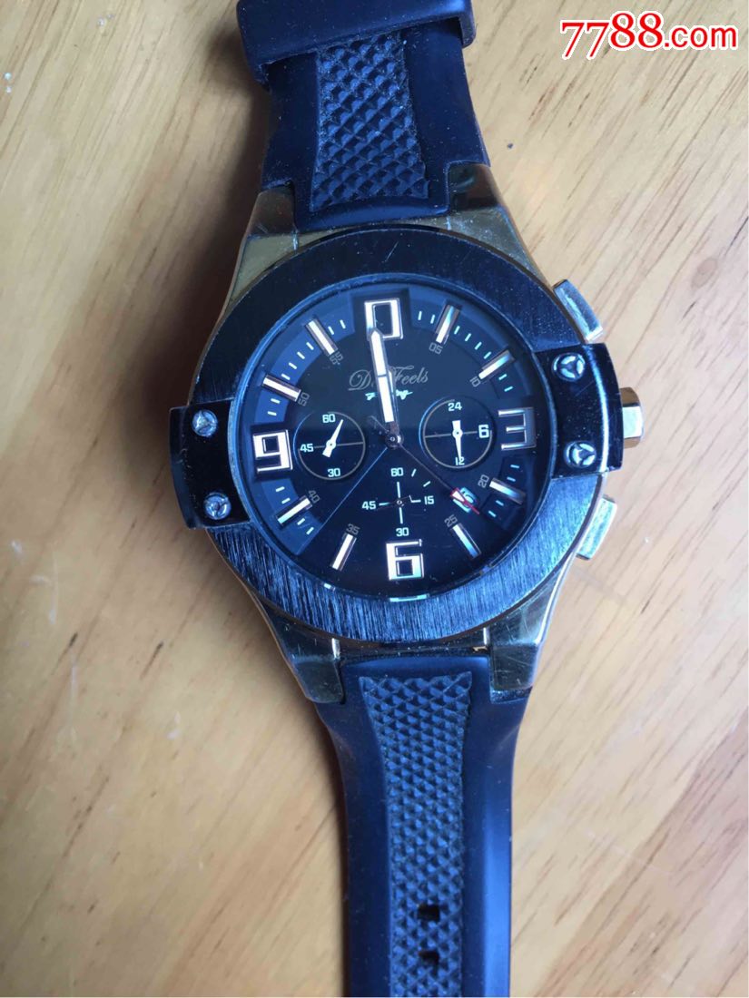 5品99原装正品卡西欧5147￥39.5品99二个石英表￥159.